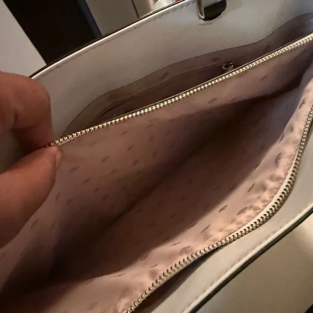 Kate Spade Cream and Black Tote - Picture 9 of 10